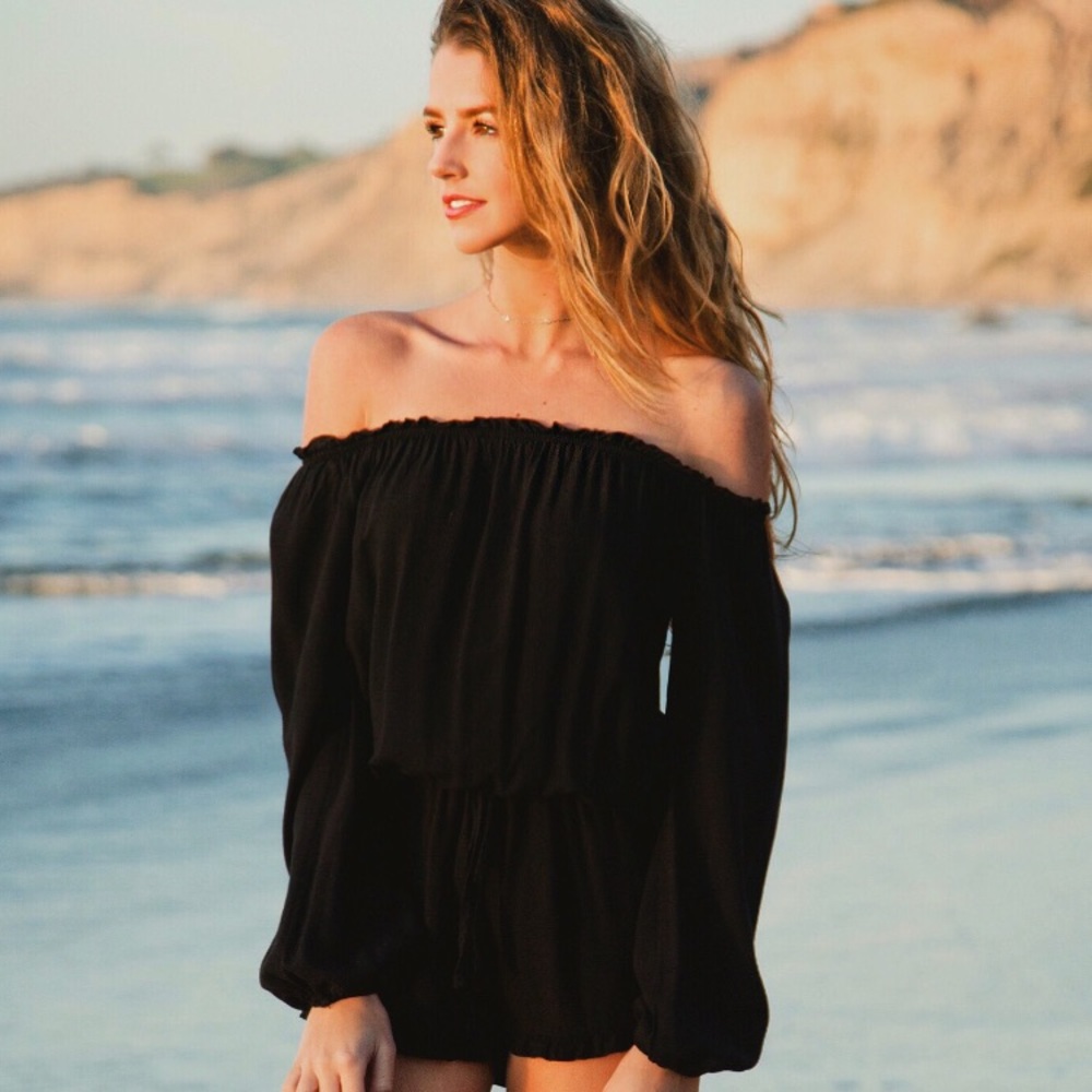 BRANDY MELVILLE BLACK OFF THE SHOULDER ROMPER